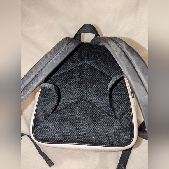 Disney X Coach Mini Court Leather Backpack With Cruella Motif Chalk White EUC - Picture 3 of 14